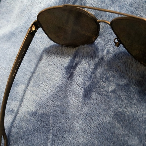 Prada sunglasses - Picture 3 of 4